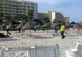 Место теракта на пляже отеля в Тунисе