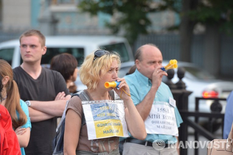 Активисты Финансового майдана под Верховной Радой, 2 июля 2015 г.
