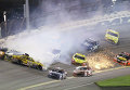 Авария на гоночной серии NASCAR в США