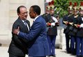 Президент Франции Франсуа Олланд с президентом Республики Конго Жозефом Кабилой в Елисейском Дворце