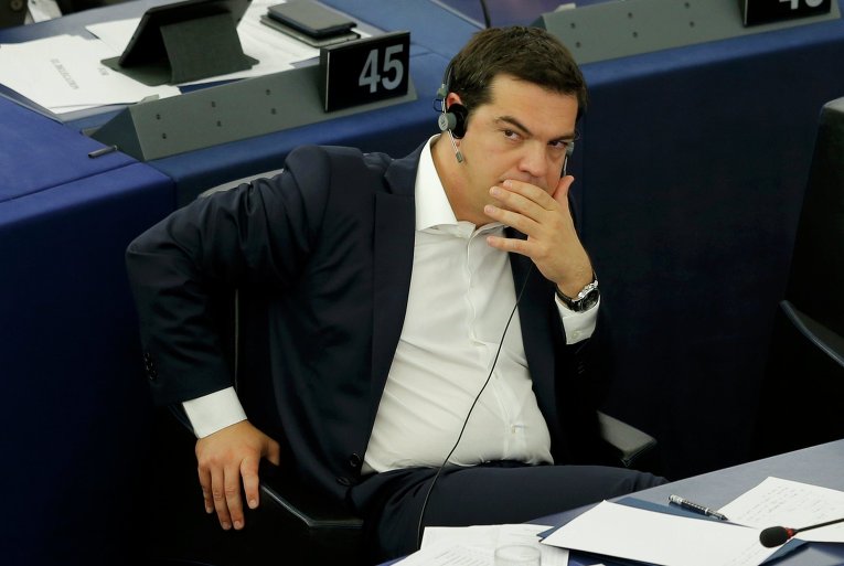 Премьер-министр Греции Алексис Ципрас на заседании Европарламента.