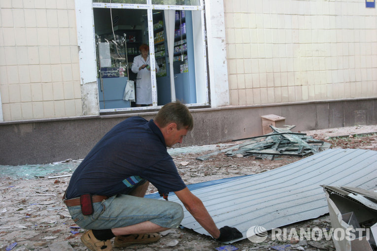 Новые разрушения в результате обстрела Донецка
