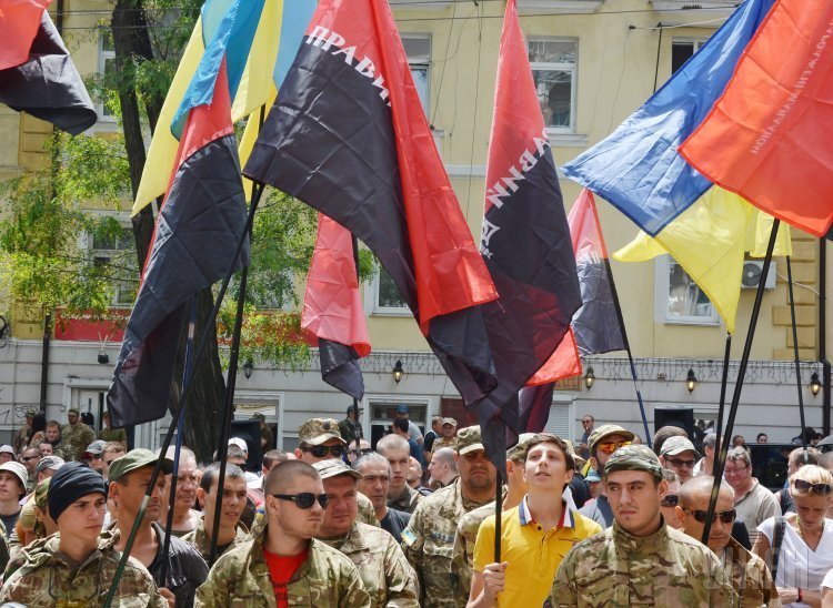 Правый сектор проводит акции протеста по всей Украине