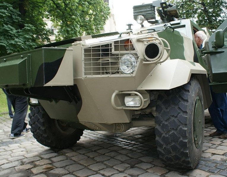 Бронеавтомобиль Дозор-Б, произведенный ГП Львовский бронетанковый завод