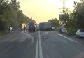 Авария на трассе Одесса-Мелитополь, где микроавтобус врезался в прицеп грузовика