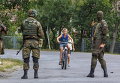 Военнослужащие ищут членов Правого сектора в деревне недалеко от Мукачево