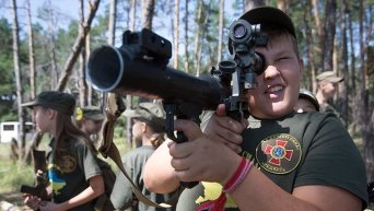 Военная подготовка детей на полигоне Нацгвардии в Киевской области