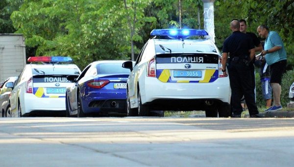 Киевские полицейские остановили Maserati