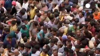 Индия: на празднике в давке погибли люди