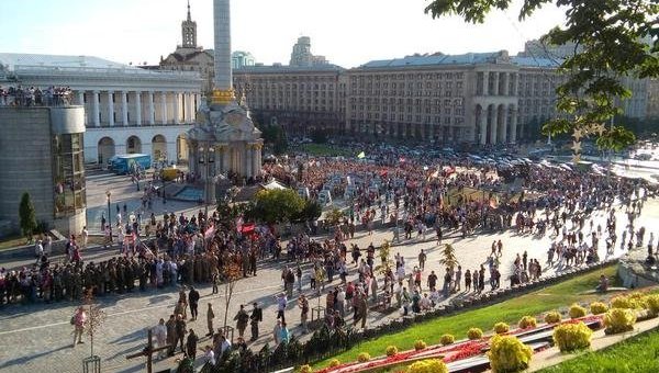 Вече Правого сектора на Майдане незалежности