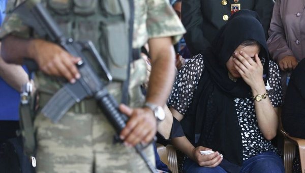 Вдова турецкого офицера, убитого боевиками