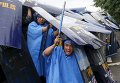 Филиппинская полиция противостоит участникам антипрезидентских митингов