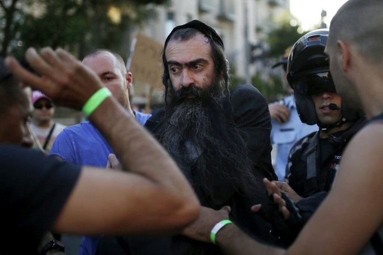 Нападение на гей-парад в Израиле