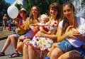 Одесситки устроили массовое кормление детей грудью