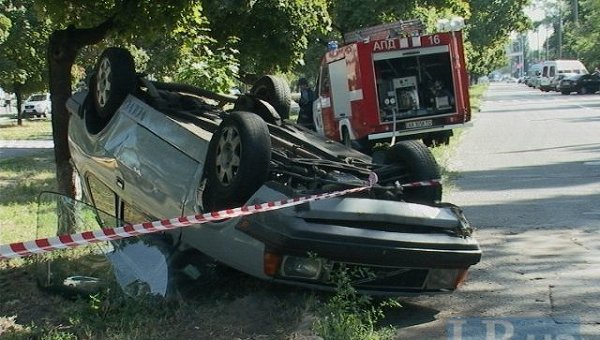 Авария на бульваре Верховной Рады в Киеве