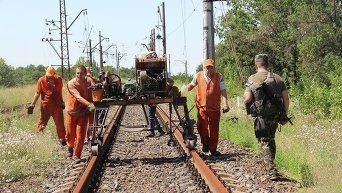 Восстановление ж/д путей на севере Донецкой области