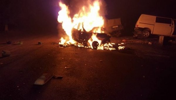 ДТП в Одесской области. Такси сгорело после столкновения с минивэном