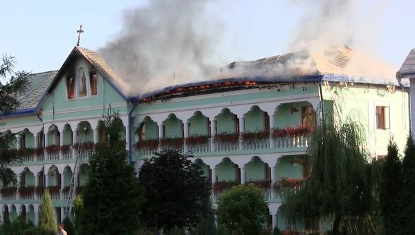 Пожар в Банченском Свято-Вознесенском монастыре