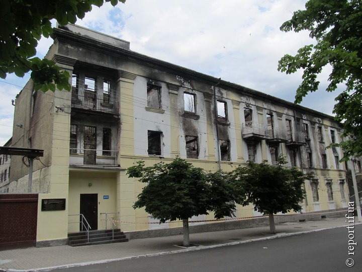 Бывшее здание УМВД в Мариуполе