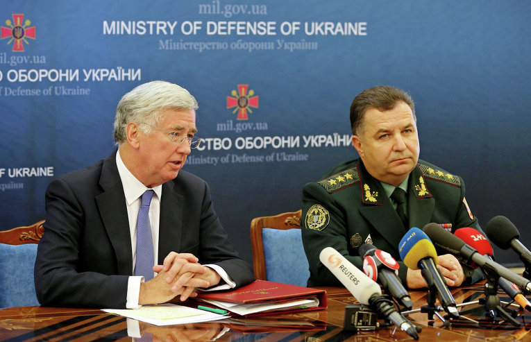 Министр обороны Украины Степан Полторак и министр обороны Великобритании Майкл Фэллон