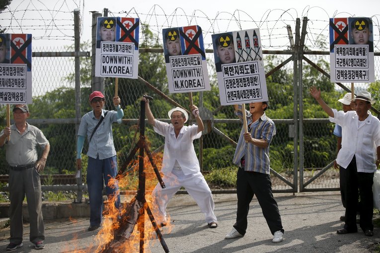 ИТОГИ Жители Северной Кореи митингуют против власти