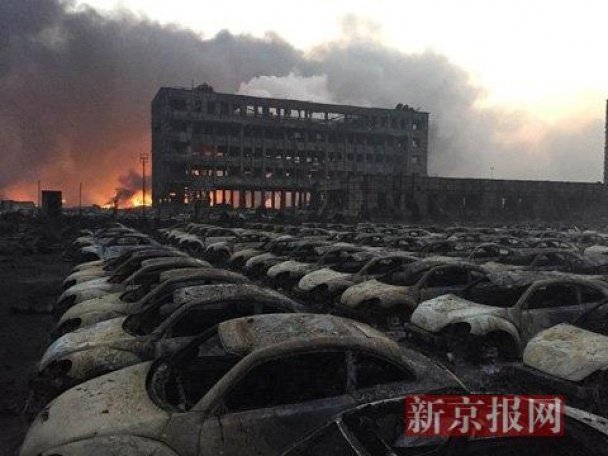 Последствия взрыва в Тяньцзине (Китай) на складе опасных веществ