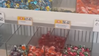 В Донецке продаются конфеты Рошен
