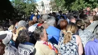 Давка во время гуляний в Санкт-Петербурге. Видео