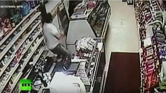Подростки с мечом попытались ограбить магазин