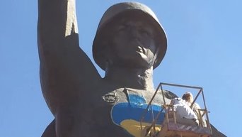 Памятник воину-освободителю в Харькове. Видео