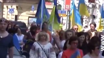 Украинцы в Праге отметили День флага и День Независимости Украины