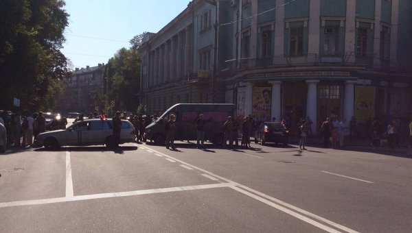 Перекрытие улицы Грушевского в Киеве активистами Правого сектора