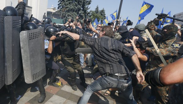 Столкновения под Верховной Радой Украины 31 августа 2015 г.