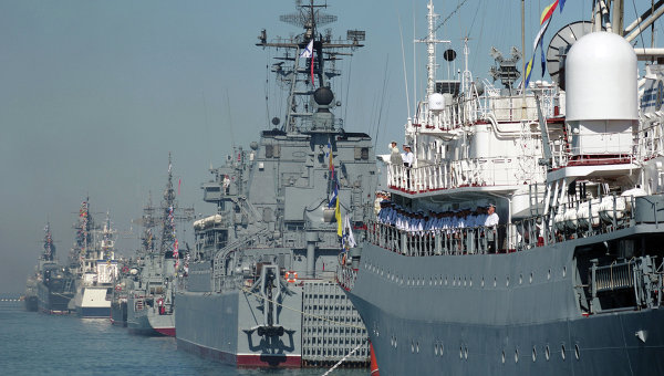 Генеральная репетиция военно-морского парада в Севастополе