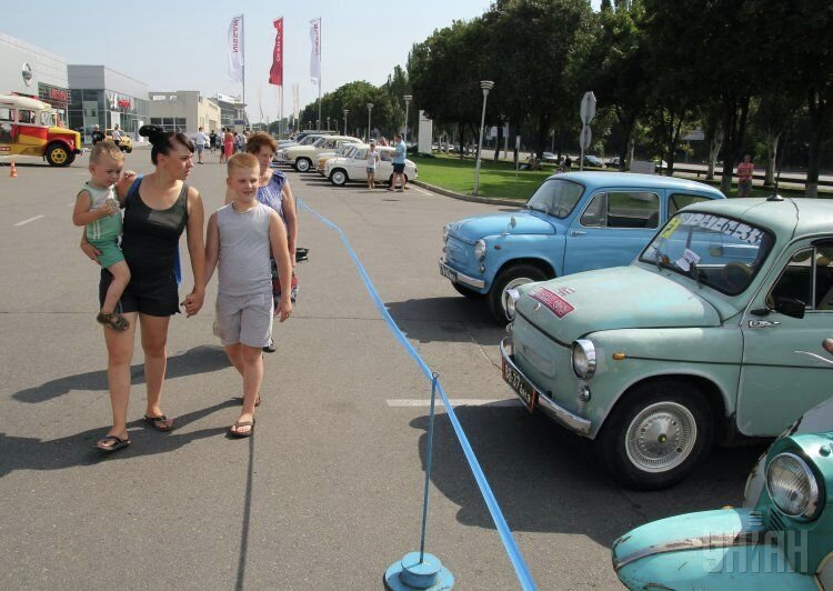 Выставка ретро-автомобилей в Днепропетровске