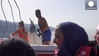 Сирийский журналист-беженец заснял опасную переправу. Видео