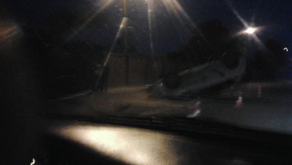 Во Львове перевернулся автомобиль патрульной службы