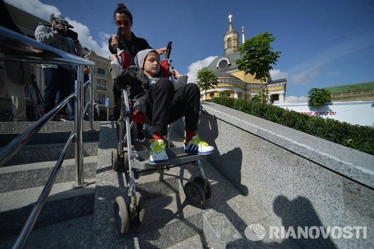 Инспектирование Почтовой площади в Киеве на вопрос доступности