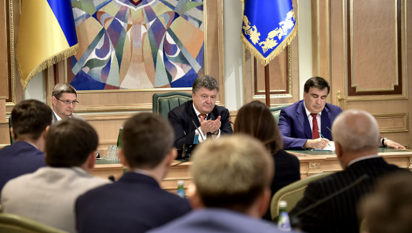 Петр Порошенко и Михаил Саакашвили на встрече с глава райадминистраций Одесской области