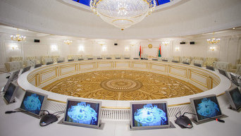 Круглый зал в Президент-отеле в Минске, где проходят заседания контактной группы по Украине