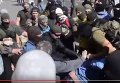 Избиение милиционера в Харькове. Видео