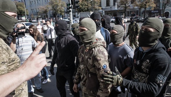 Столкновения у здания Горсовета Харькова
