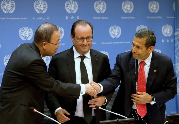 Генсек ООН Пан Ги Мун, президент Франции Франсуа Олланд и президент Перу Ольянта Умала (слева направо)