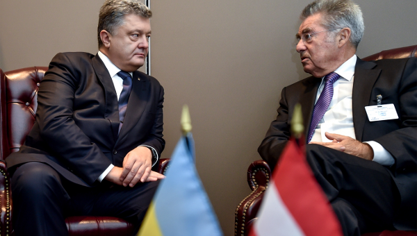 Президент Украины Петр Порошенко и президент Австрии Хайнц Фишер