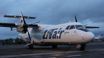 Самолет ATR42 авиакомпании UTair