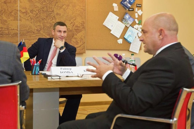 Встреча мэра Киева Виталия Кличко и госсекретаря Минтранса Германии Райнера Бомба.