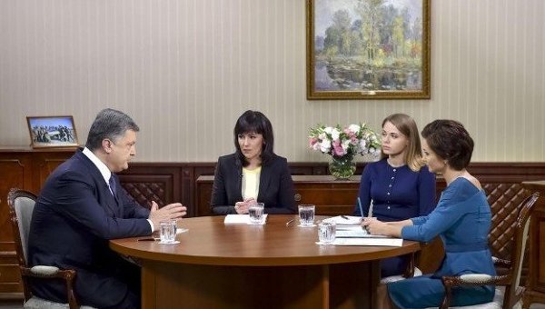 Интервью Петра Порошенко украинским телеканалам