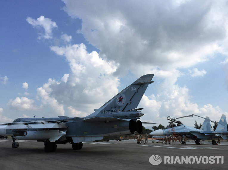 За сутки в Сирии совершено 25 вылетов Су-34, Су-24М и Су-25 - Минобороны РФ