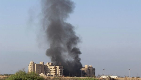 Взрыв в отеле Аль-Каср в юге Йемена в портовом городе Аден.