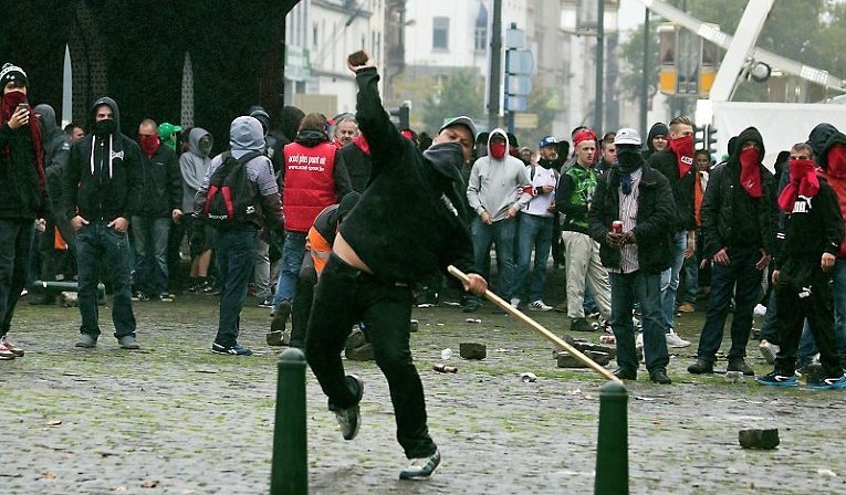 Беспорядки в Брюсселе во время митинга профсоюзов